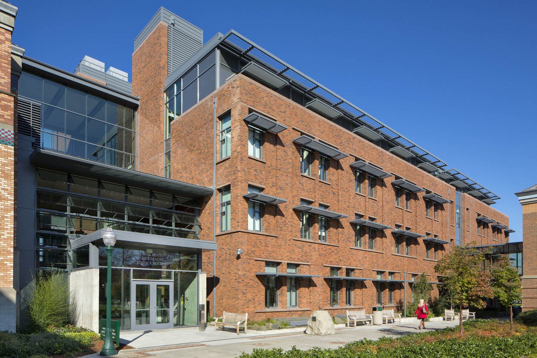 University of Oregon Lewis Integrate Science Building