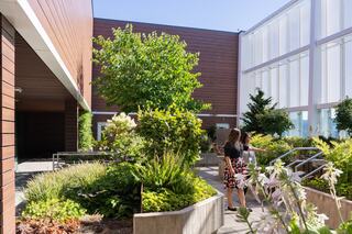 Legacy Emanuel Medical Center Oregon Burn Center, Portland, Oregon