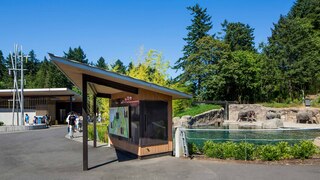 Oregon Zoo Elephant Lands outdoor viewing area