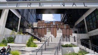 ZoomInfo entrance - Vancouver, Washington