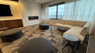 Washington Trust Bank waiting room