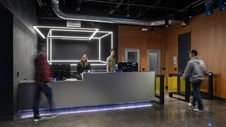 Meta Endzone front desk, check-in