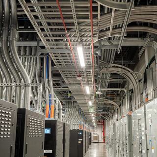 NTT HI2 Data Center indoor