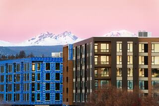 Jackstraw apartments in Bend
