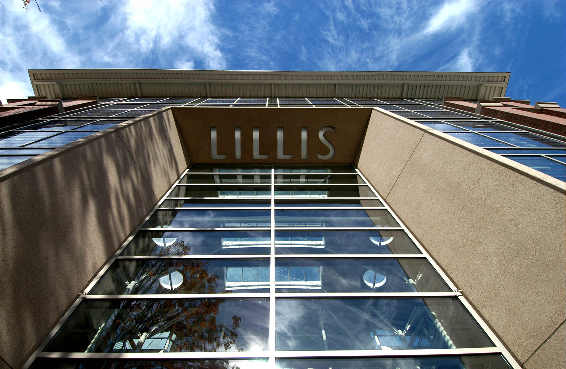 Lillis Business complex University of Oregon main entrance with building name